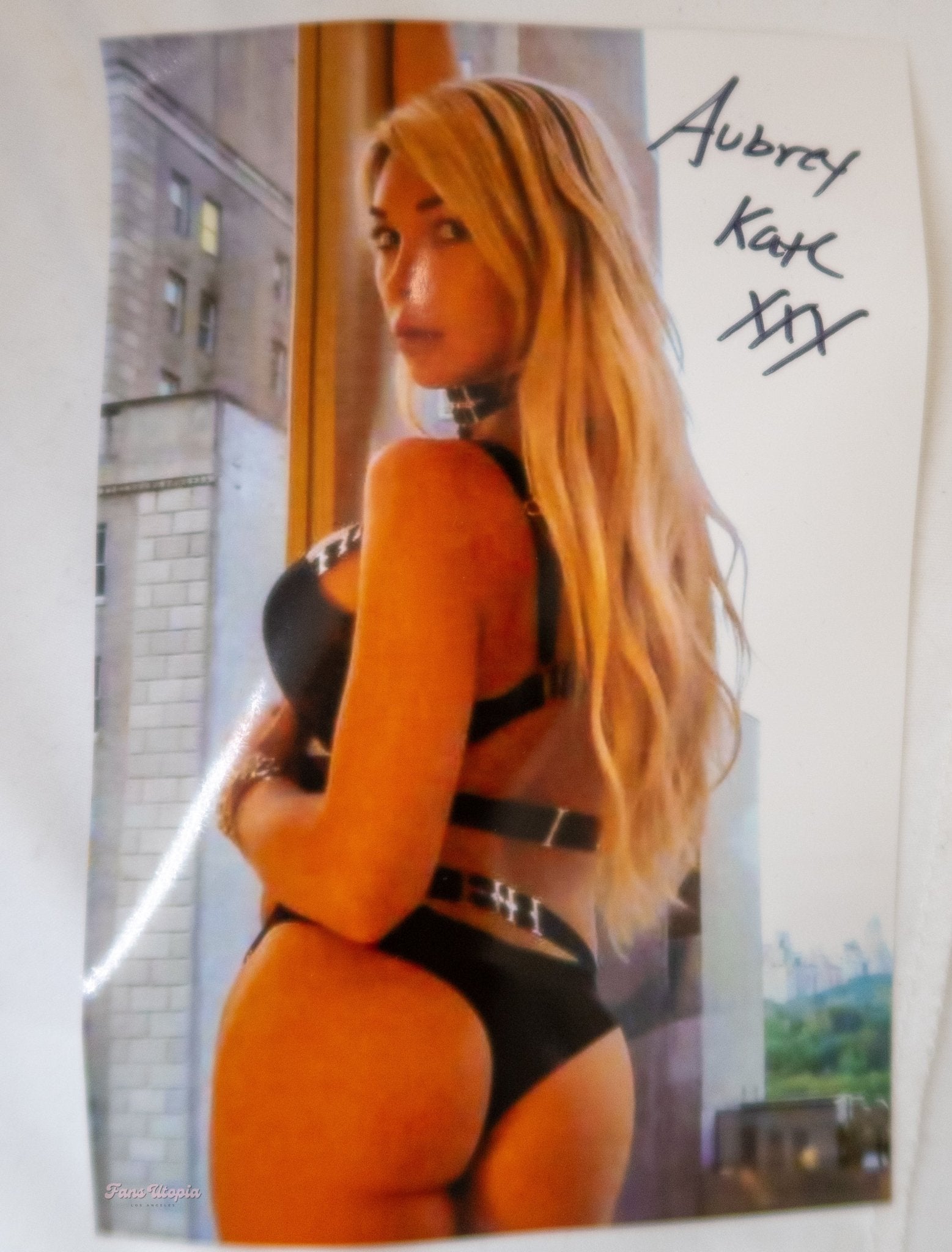 Aubrey Kate HB Black Lingerie Set + Autographed Photo – FANS UTOPIA