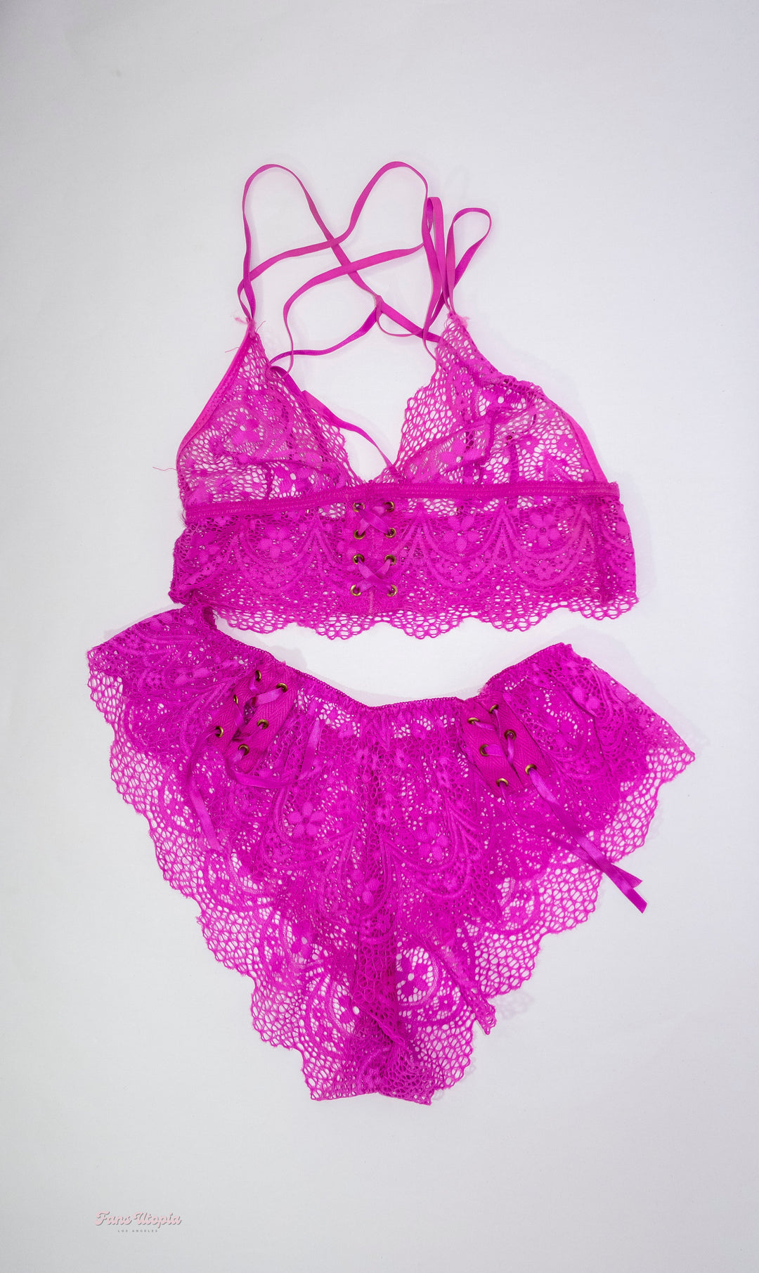 Victoria Voxxx Pink Lace Bra & Panties – FANS UTOPIA