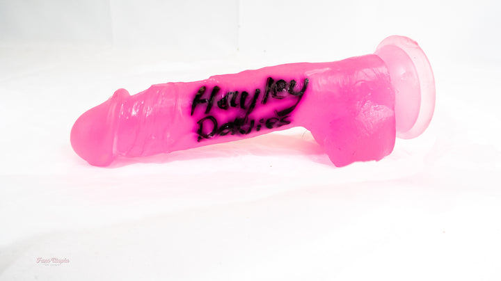 Hayley Davies Pink Autographed Toy - FANS UTOPIA
