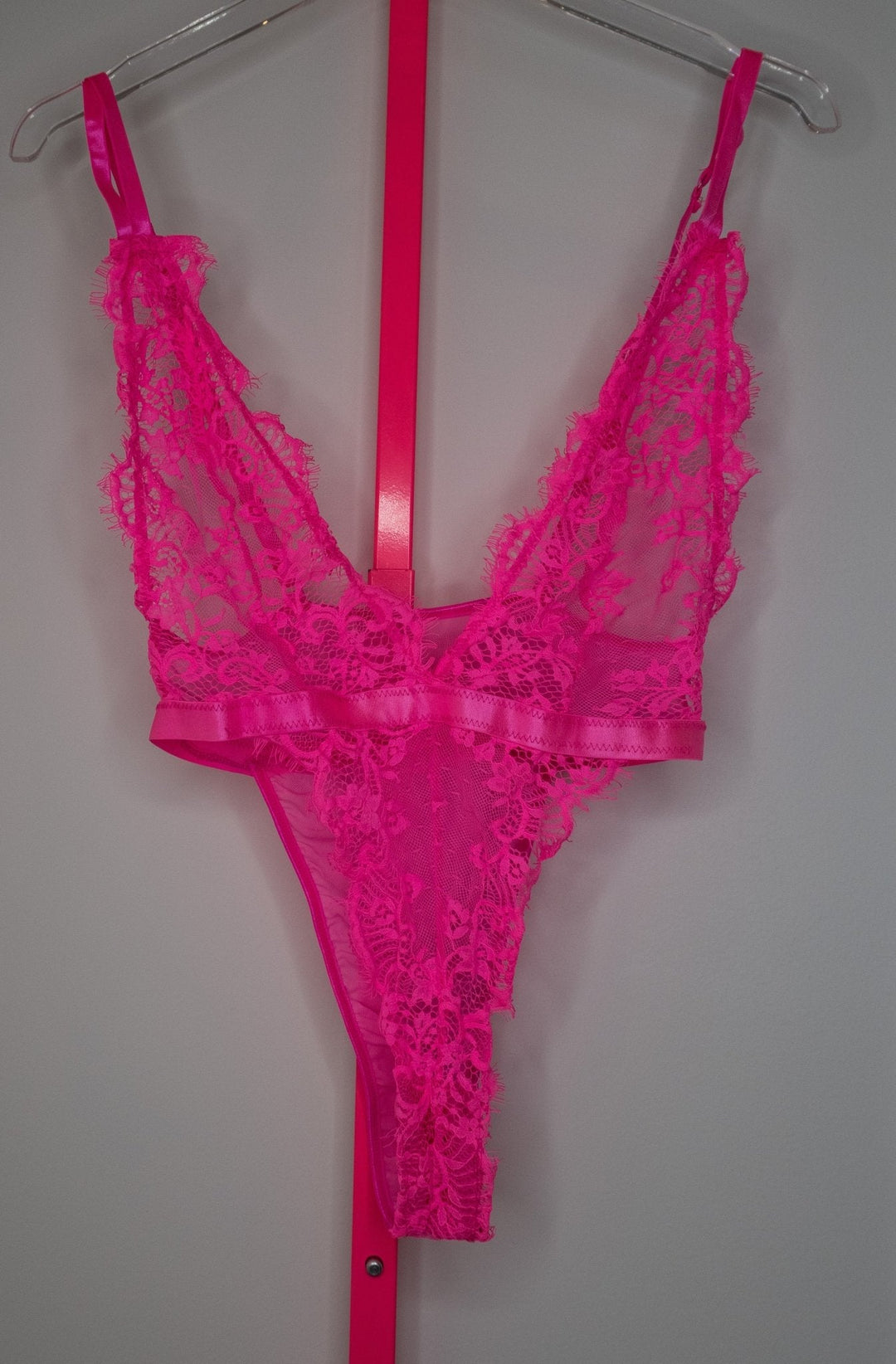 Bunny Madison Hot Pink Lace Bra & Panties - FANS UTOPIA