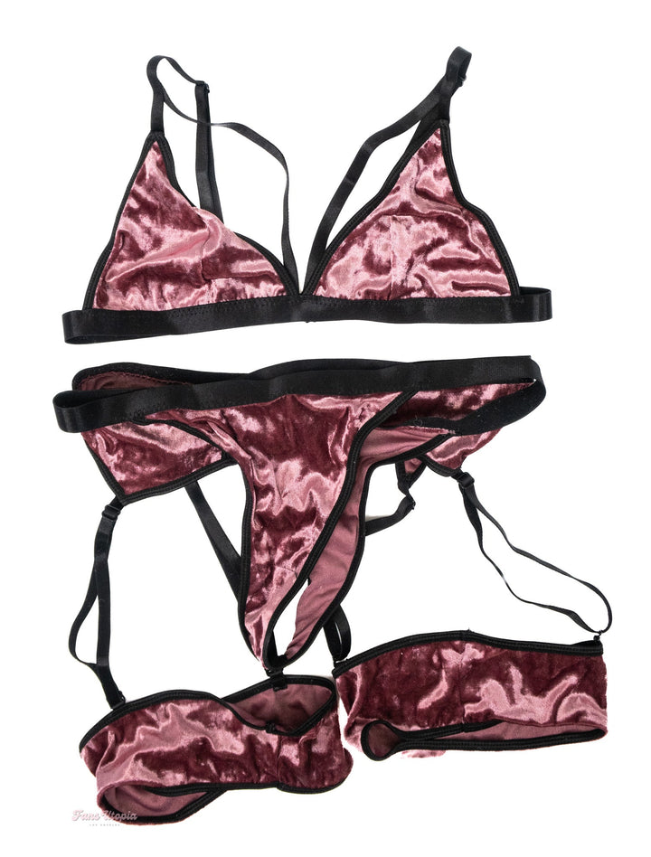 Charlotte Sins Crushed Velvet Pink Set