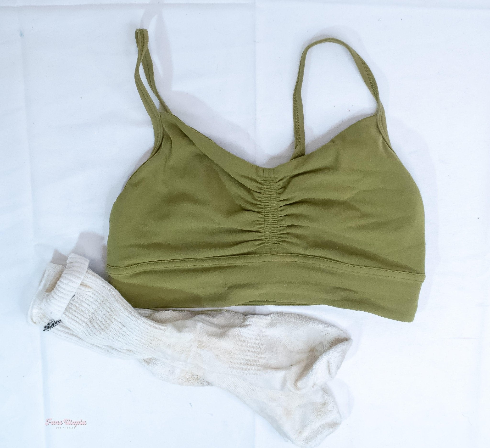 Christina Savoy Green Sports Bra + Gym Socks – FANS UTOPIA