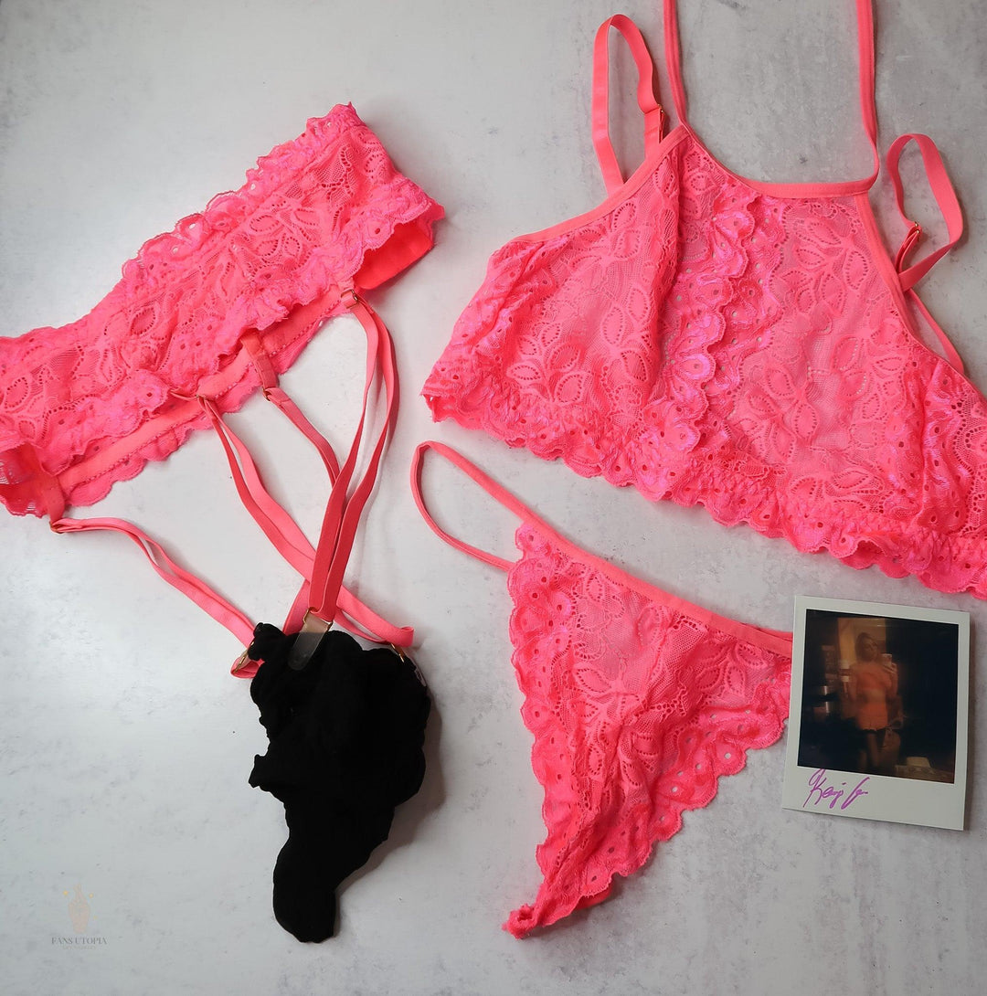 Kenzie Anne Hot Pink Lace Photo Set - FANS UTOPIA
