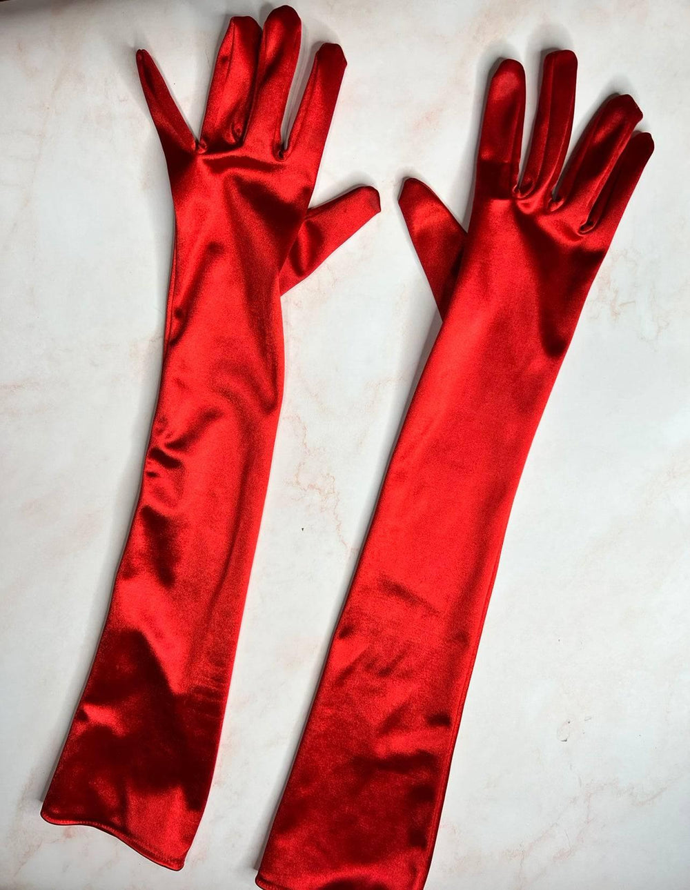 Kenzie Anne Red Gloves - FANS UTOPIA