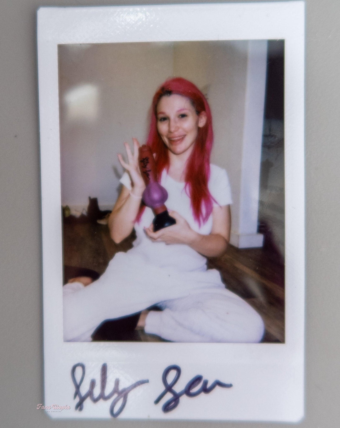 Lily Lou Large Authographed Toy + Signed Polaroid - FANS UTOPIA