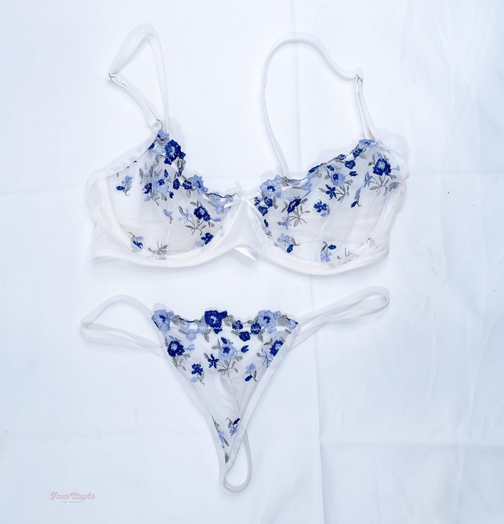Sarah Illustrates White Blue Floral Bra & Panties Set - FANS UTOPIA