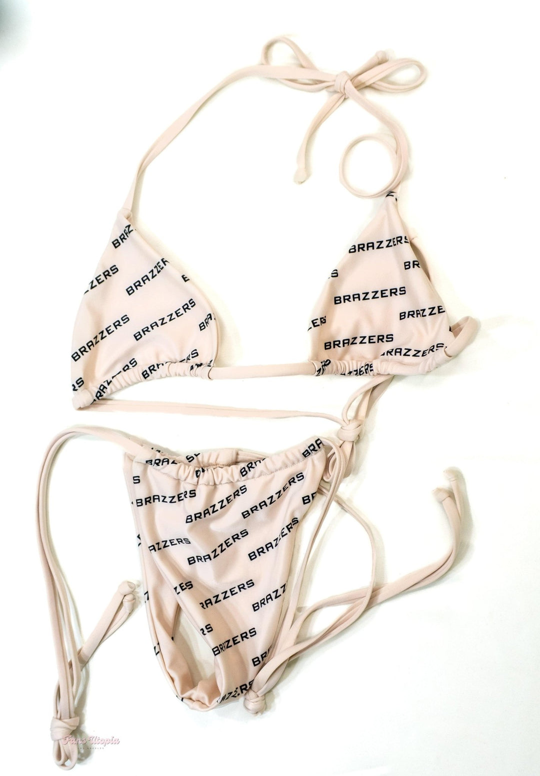 Savannah Bond Nude Brazzers String Bikini - FANS UTOPIA