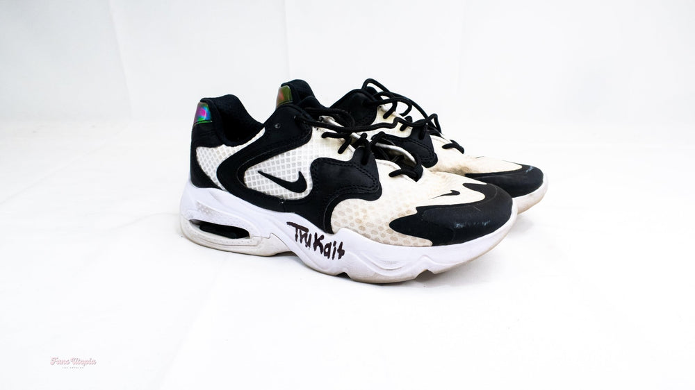 Tru Kait Signed Nike Gym Shoes + Autographed Polaroid - FANS UTOPIA