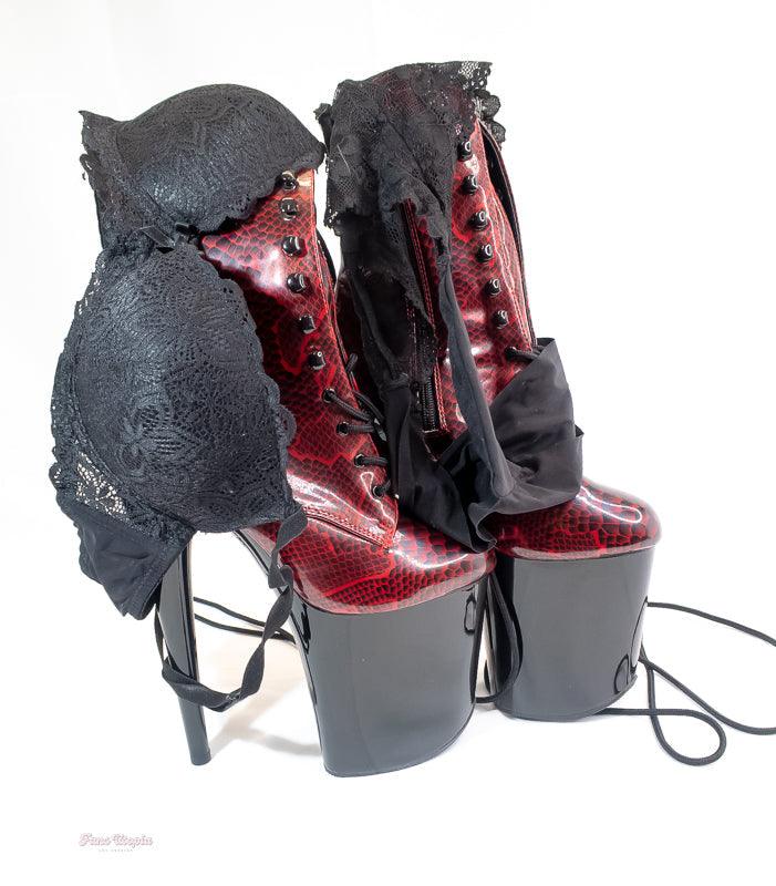 Victoria Voxx Bra & Panties + Platform Boots - FANS UTOPIA