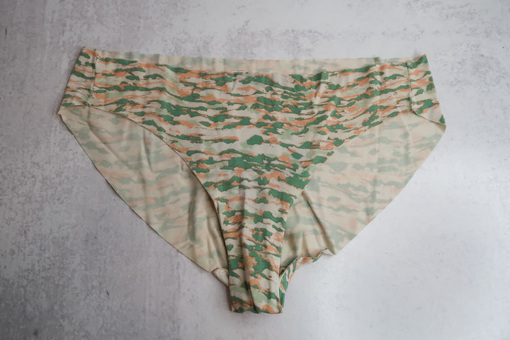 Siri Dahl Green Multicolor Panties - Fans Utopia